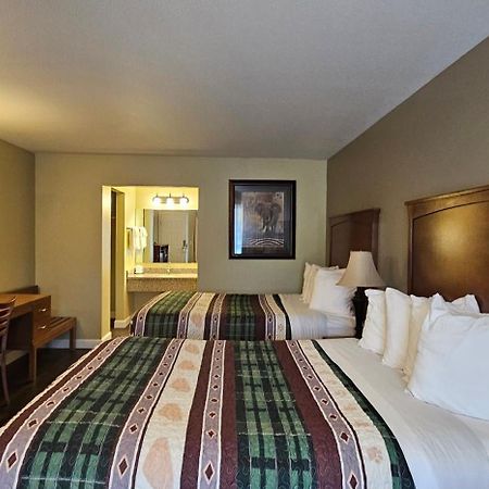 Mill Village Motel Eatonville Εξωτερικό φωτογραφία